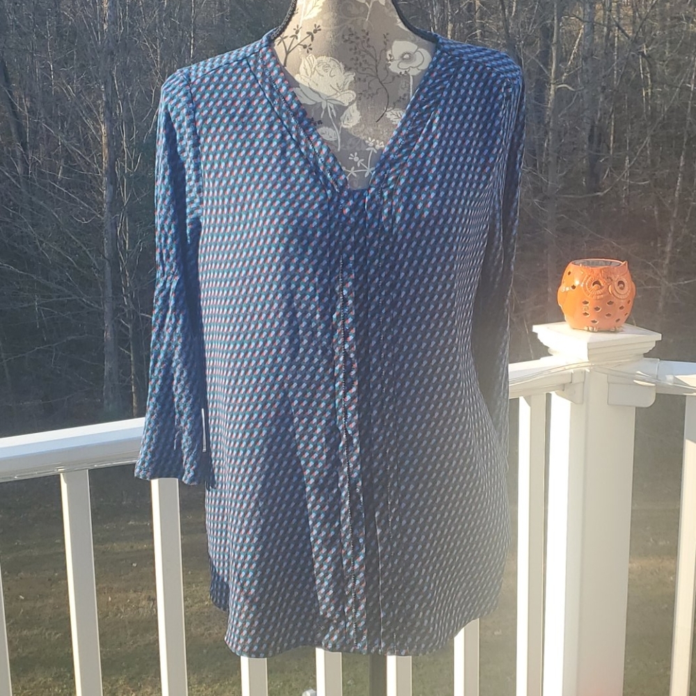 Patterned top - Picture 2 of 7